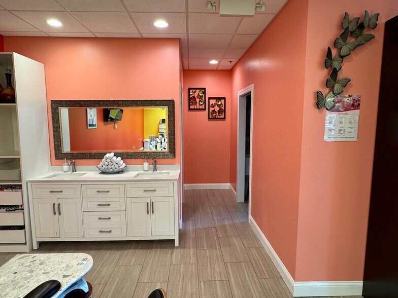 More Photos Of 8201 Mayo Dr, Madison Apartments For Sale