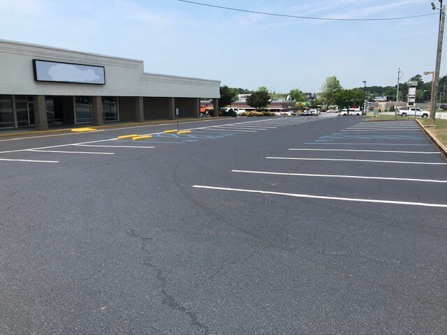 More Photos Of 1405 Bypass 72 NE, Greenwood Storefront Retail Office For Sale