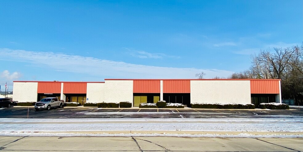 More Photos Of 2416 Industrial Dr, Neenah Light Distribution For Sale