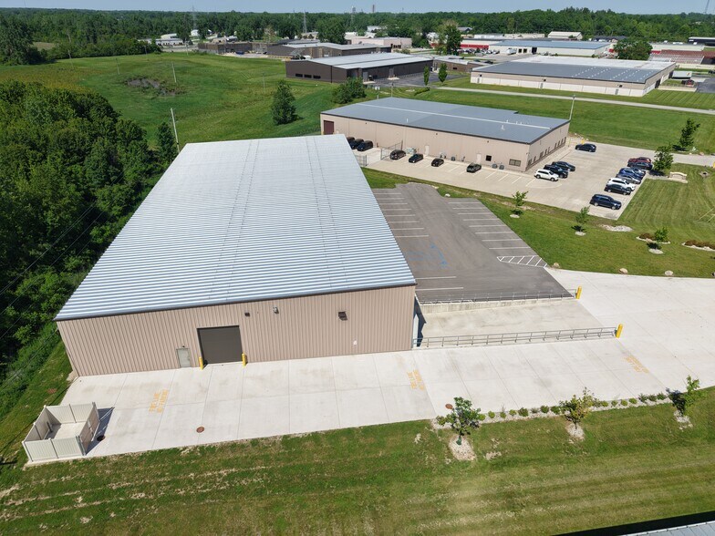 More Photos Of 4646 Arden Dr, Fort Wayne Warehouse For Lease