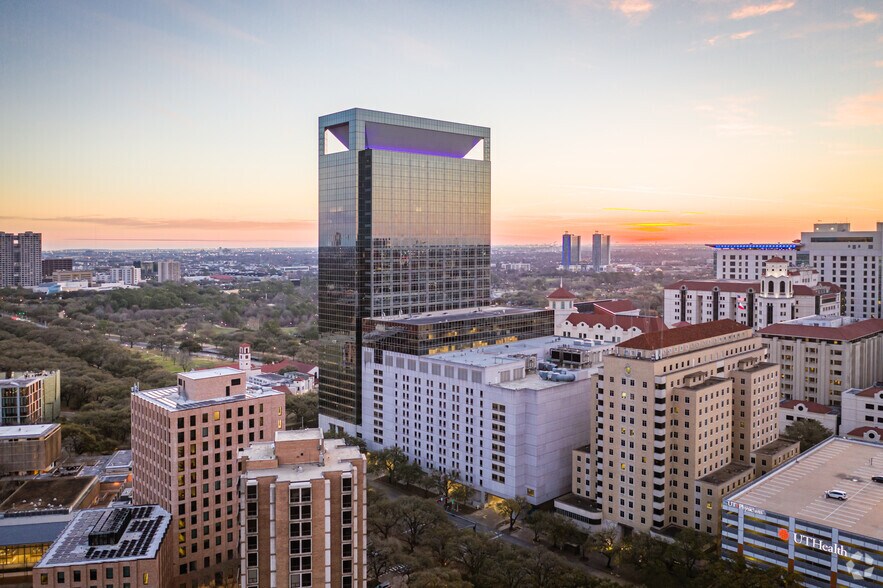 More Photos Of 6400 Fannin St, Houston Medical For Lease