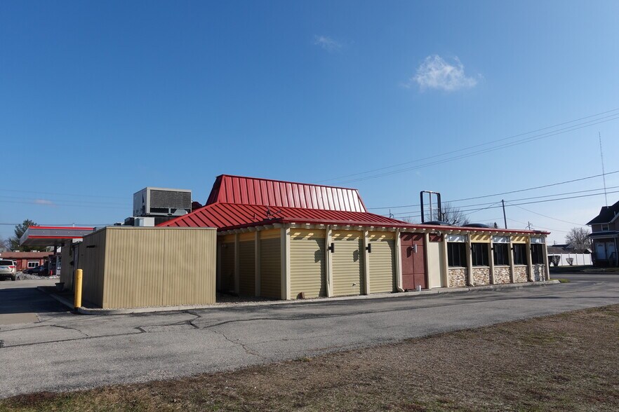 More Photos Of 1555 E Main St, Galesburg Fast Food For Lease