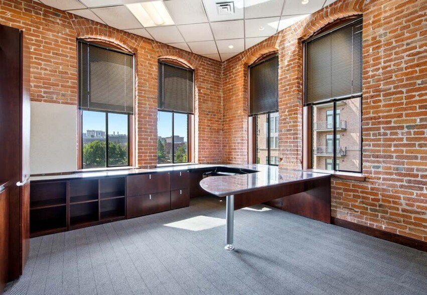 More Photos Of 621 W Mallon Ave, Spokane Office For Sale