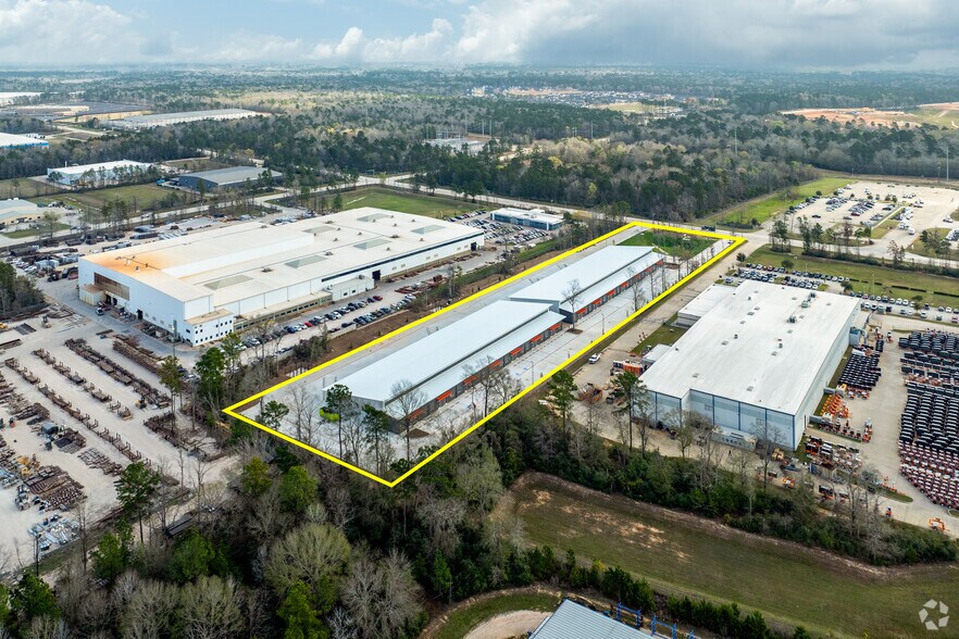 More Photos Of 3501 Pollok Dr, Conroe Warehouse For Lease