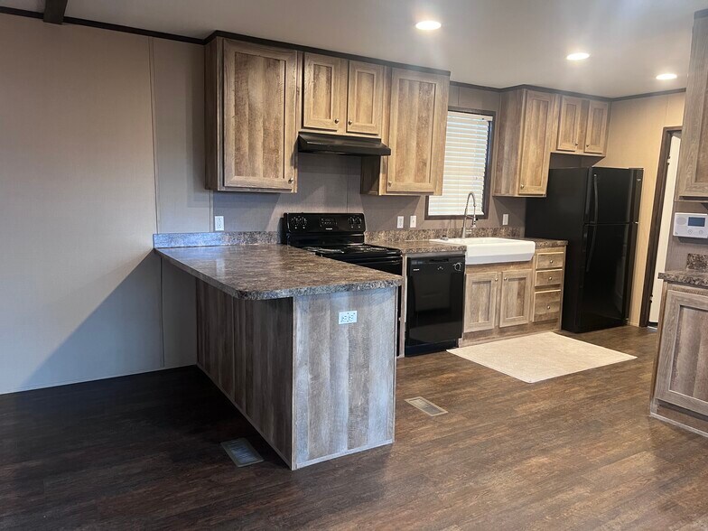 More Photos Of 19645 Nordt Rd, Damon Land For Sale