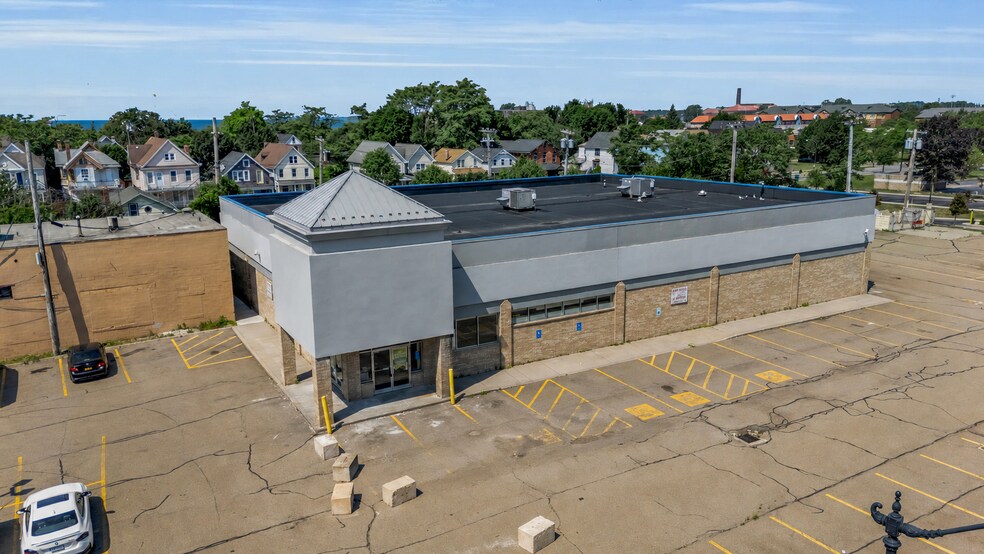 More Photos Of 350 Niagara St, Buffalo Drugstore For Sale