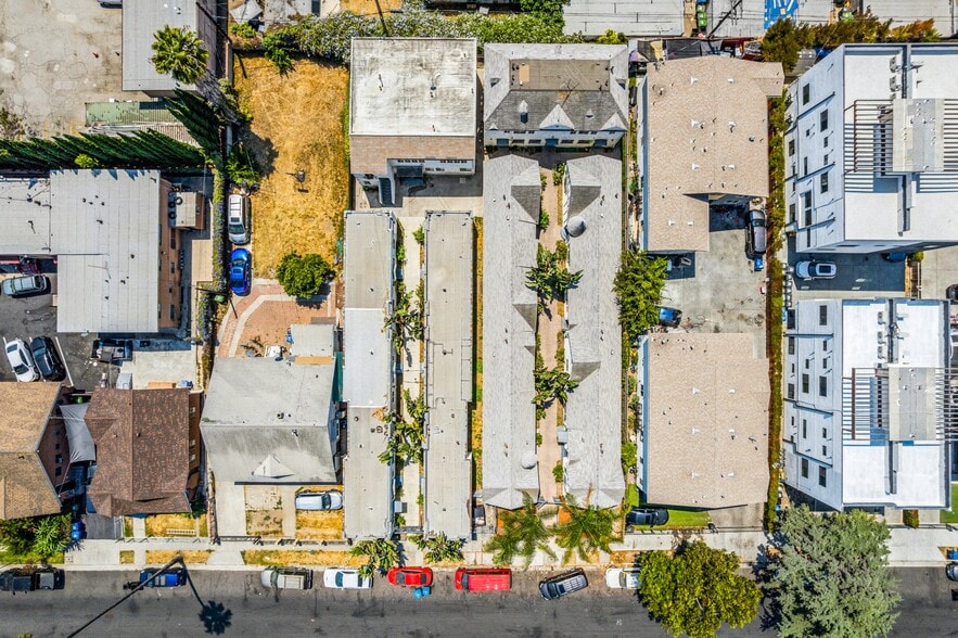 More Photos Of 526-534 W 47th St, Los Angeles Apartments For Sale