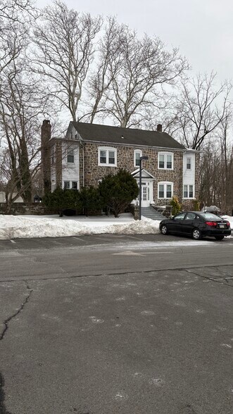 More Photos Of 1373 Easton Rd, Warrington Restaurant For Sale