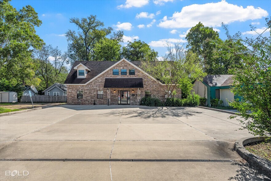More Photos Of 3605 Youree Dr, Shreveport Office For Sale
