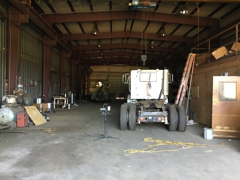 More Photos Of 1462 FM 2199, Marshall Warehouse For Sale