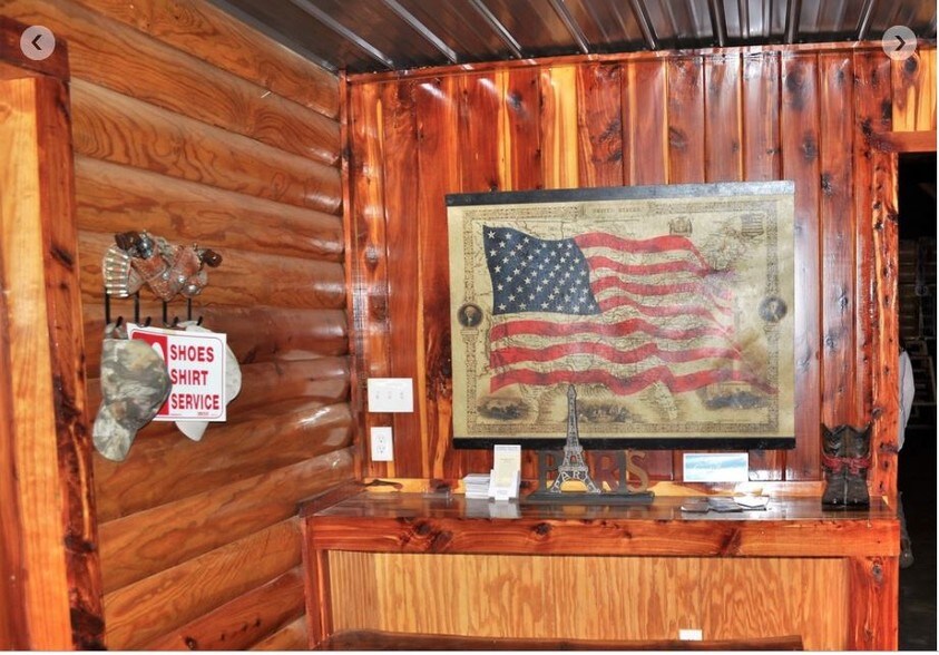 More Photos Of 9786 US Highway 271, Powderly Restaurant For Sale