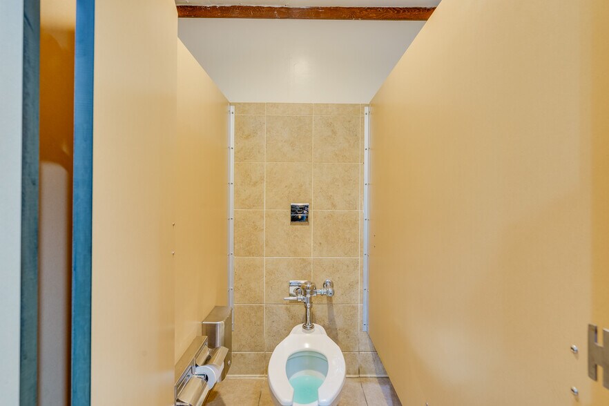 More Photos Of 3162 S Atlantic Ave, Daytona Beach Shores Restaurant For Lease