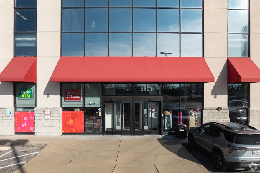 More Photos Of 8101 Clayton Rd, Saint Louis Freestanding For Lease