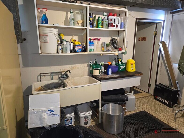 More Photos Of 775 W 5th Ave, Shaunavon Hotel For Sale