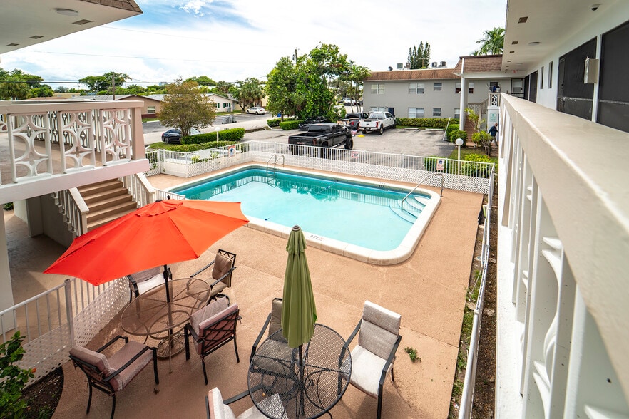 More Photos Of 305 SE 9th Ave, Pompano Beach Apartments For Sale