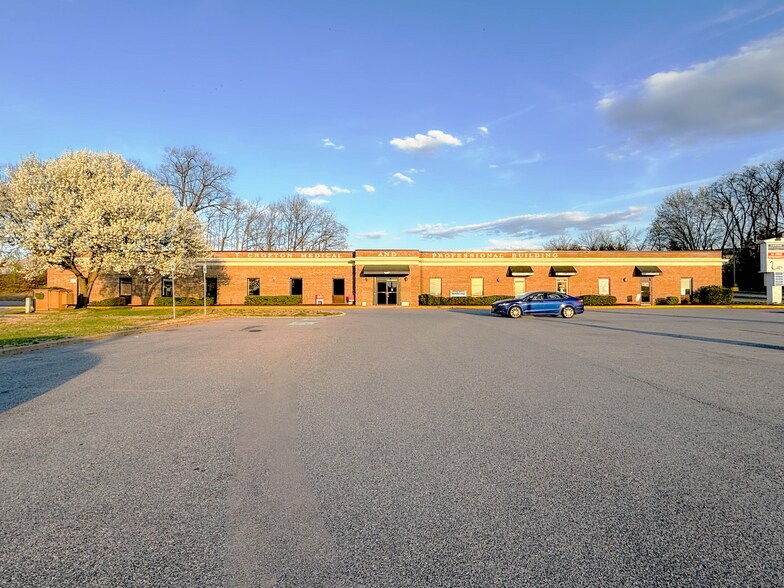 Primary Photo Of 1667 Crofton Ctr, Crofton Medical For Lease
