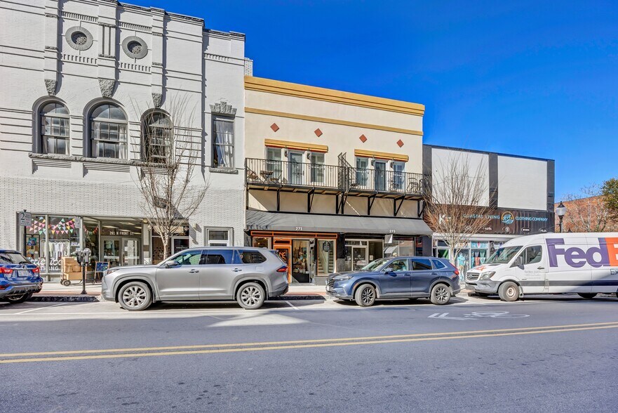 More Photos Of 271 N Front St, Wilmington General Retail For Sale