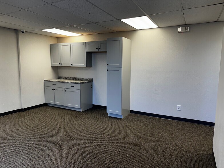 More Photos Of 5415 W 59th Ave, Arvada Flex For Lease