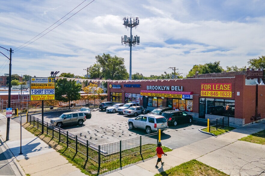 More Photos Of 5427-5433 W Chicago Ave, Chicago Freestanding For Lease