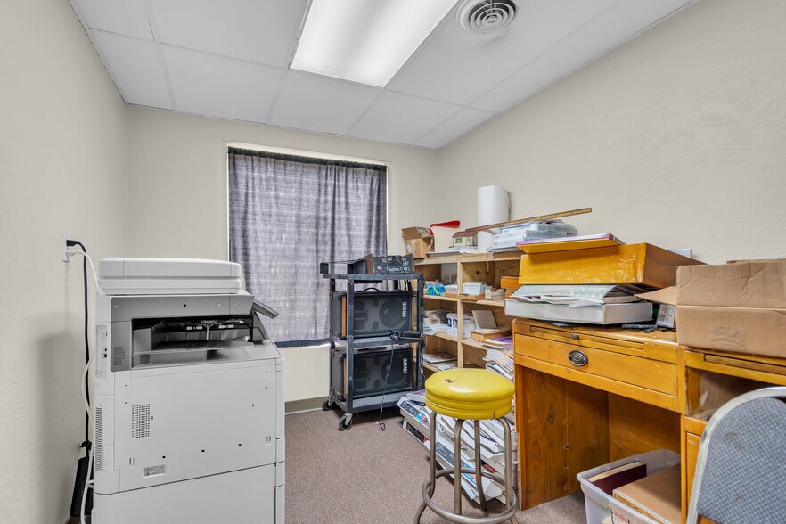 More Photos Of 727 4th St, Healdton Specialty For Sale