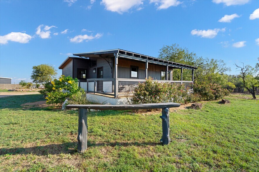 More Photos Of Elroy Rd, Del Valle Land For Sale