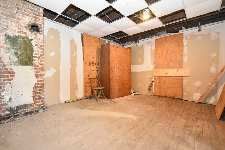 More Photos Of 154 Main St, Butler Storefront Retail Residential For Sale