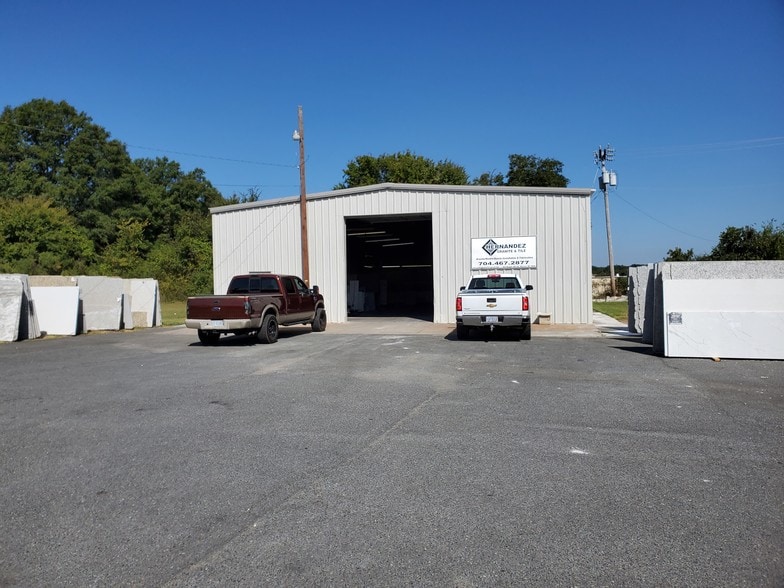 More Photos Of 511-555 Morgan Mill Rd, Monroe Unknown For Lease