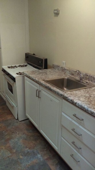 More Photos Of 9614-9616 MacArthur Blvd, Oakland Specialty For Sale