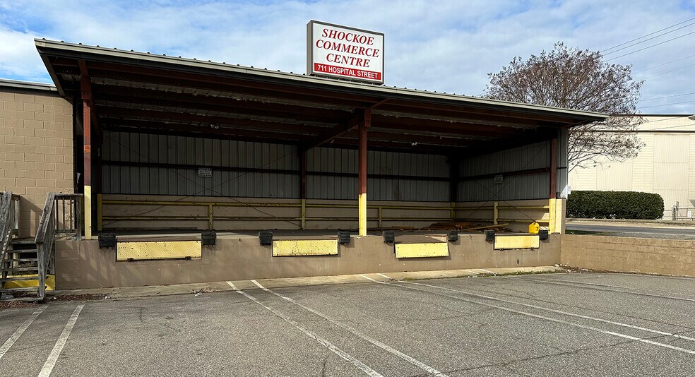 More Photos Of 711 Hospital St, Richmond Warehouse For Lease