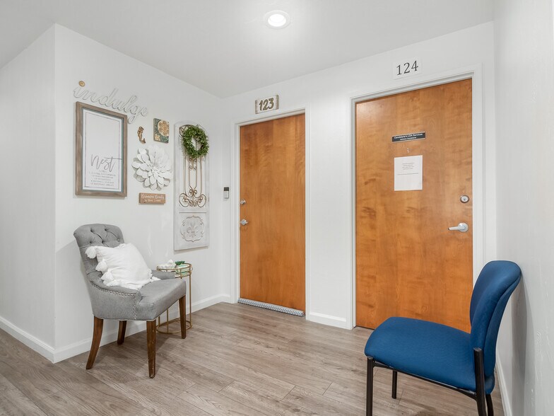 More Photos Of 263 N 3rd St, Porterville Coworking Space