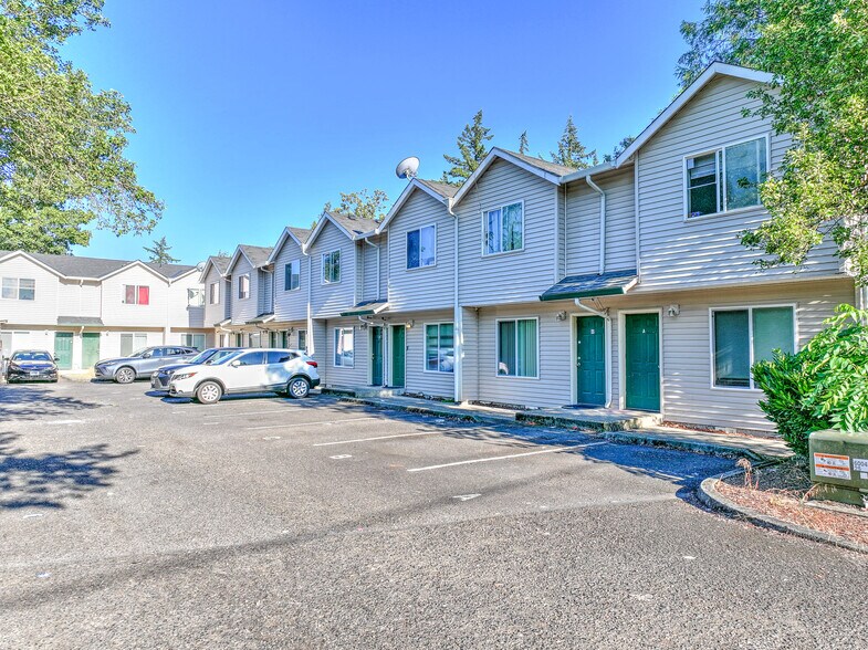 More Photos Of 3548 SE 119th St, Portland Apartments For Sale
