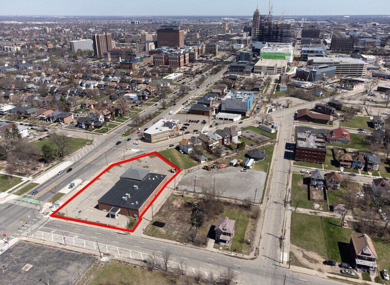 More Photos Of 2590 W Grand Blvd, Detroit Drugstore For Sale