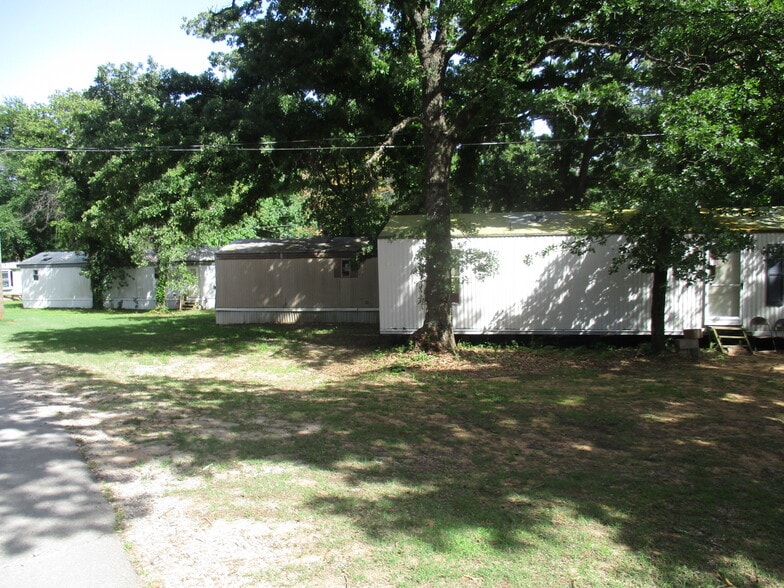 More Photos Of 1401 N Choctaw Rd, Choctaw Manufactured Housing Mobile Home Park For Sale