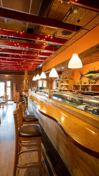 More Photos Of 8607 Us Highway 24 W, Fort Wayne Restaurant For Sale