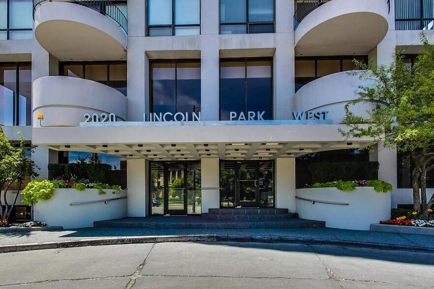 Primary Photo Of 2020 N Lincoln Park West, Chicago Apartments For Sale