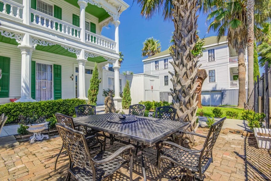 More Photos Of 1502 Market St, Galveston Hospitality For Sale