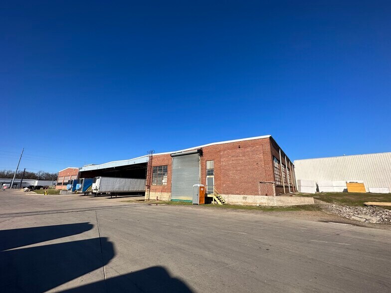 More Photos Of 4601 Newlon Rd, Fort Smith Distribution For Lease