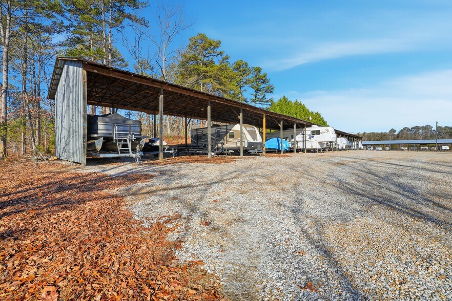 More Photos Of 2540 Silver Shoals rd, Toccoa Flex For Sale