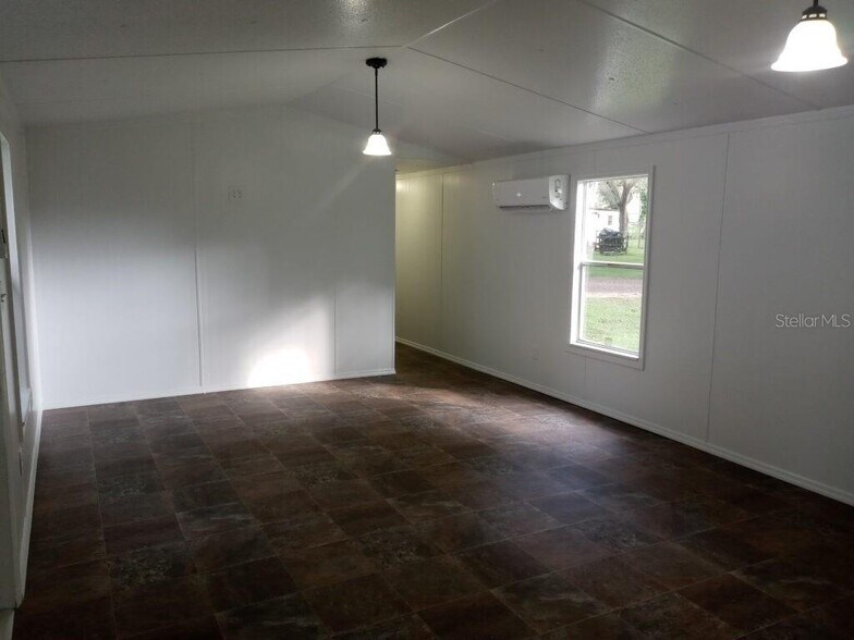 More Photos Of 28313 US Highway 27, Leesburg Multifamily For Sale