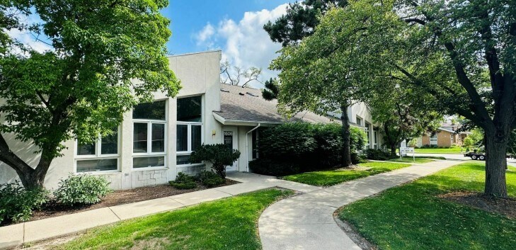 More Photos Of 1600 N Arlington Heights Rd, Arlington Heights Medical For Lease