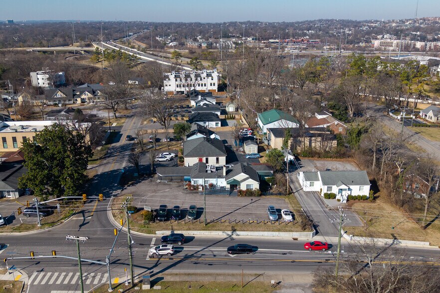 More Photos Of 2799 Bransford Ave, Nashville Office For Sale