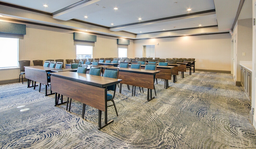 More Photos Of 4617 7th St, Bay City Hotel For Sale