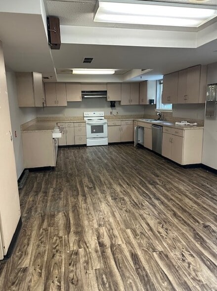 More Photos Of 163 Maple Ave, Dayton Police Fire Station For Sale