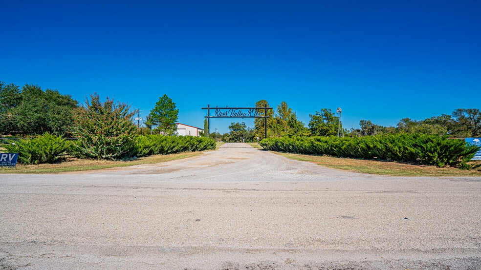 More Photos Of 1275-1299 Big Valley Cir, Lipan Trailer Camper Park For Sale