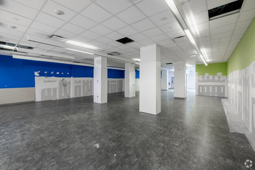 More Photos Of 300 E 23rd St, New York Apartments For Sale