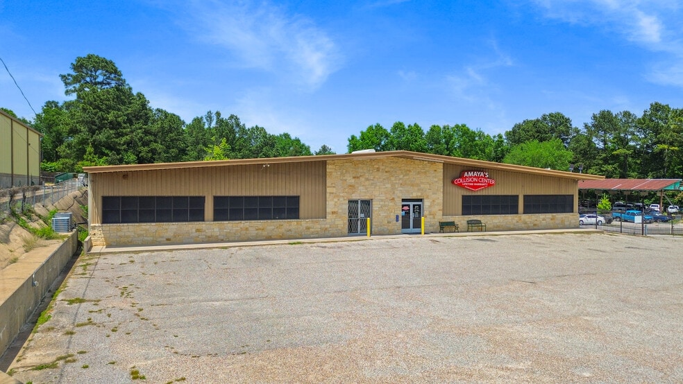 More Photos Of 684 Interstate 45 S, Huntsville General Retail For Lease