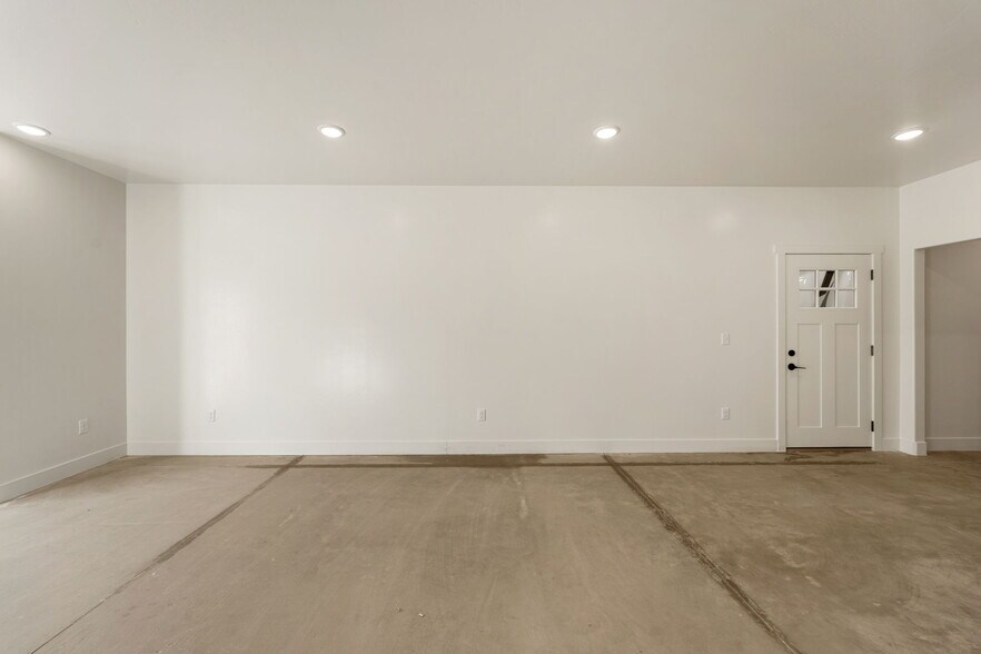 More Photos Of 3709 5650 w, Cedar City Industrial For Sale