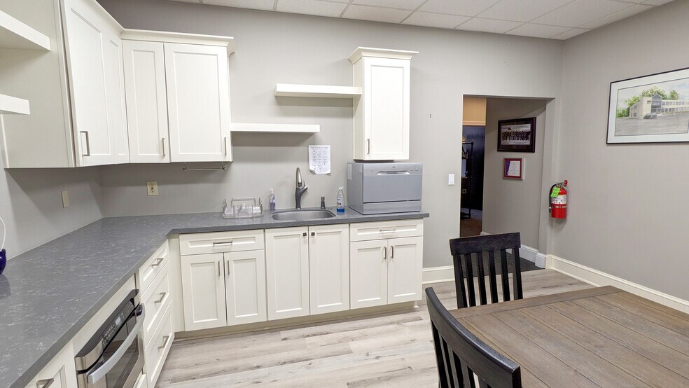 More Photos Of 430 Dick Rd, Depew Office For Sale