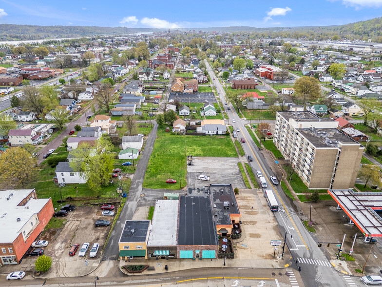 More Photos Of 727-735 14th St W, Huntington Storefront For Sale