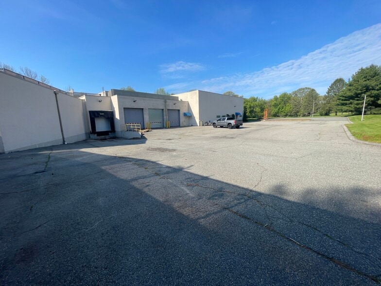 More Photos Of 24 Snake Hill Rd, North Scituate Manufacturing For Lease